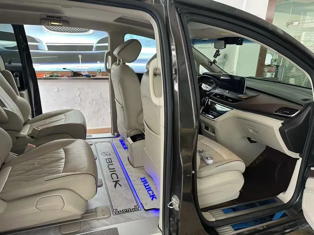 CantonRide service photo 6